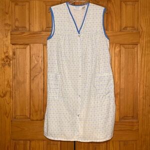 NWOT Vintage Ashley Taylor Intimates Snap Front Housecoat Nightgown Size L